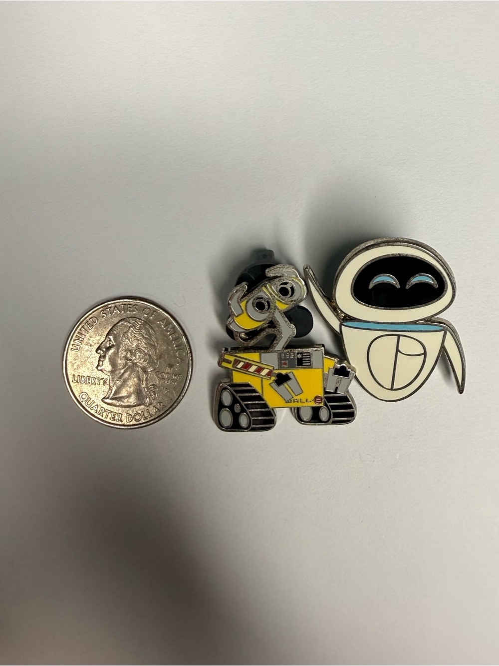 Disney WALL·E and EVE Enamel Trading pin